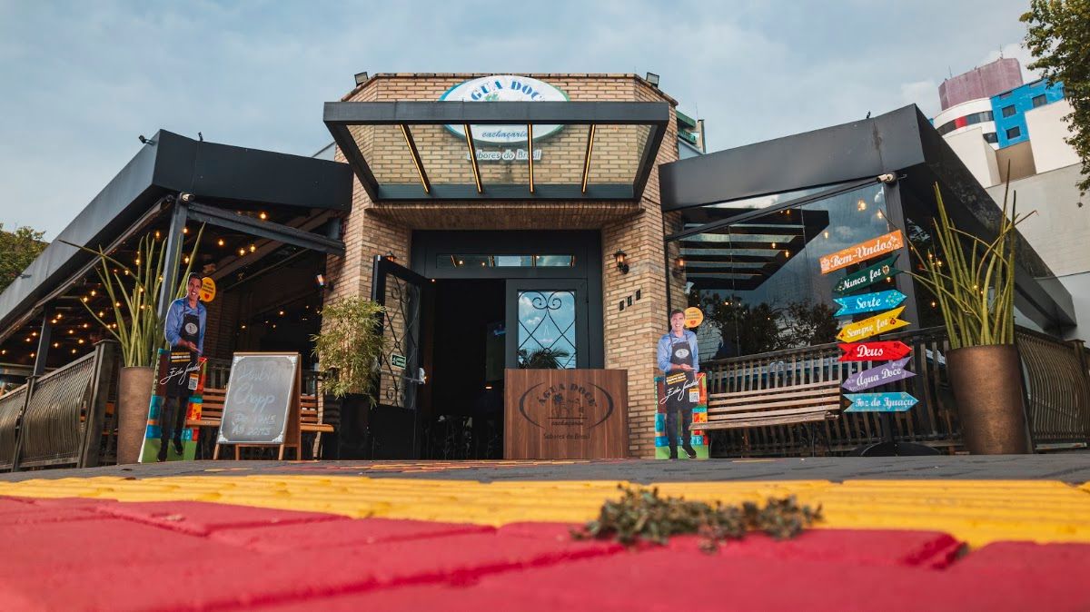 Água Doce Cachaçaria - Restaurante, Petiscos, Drinks em Foz do Iguaçu